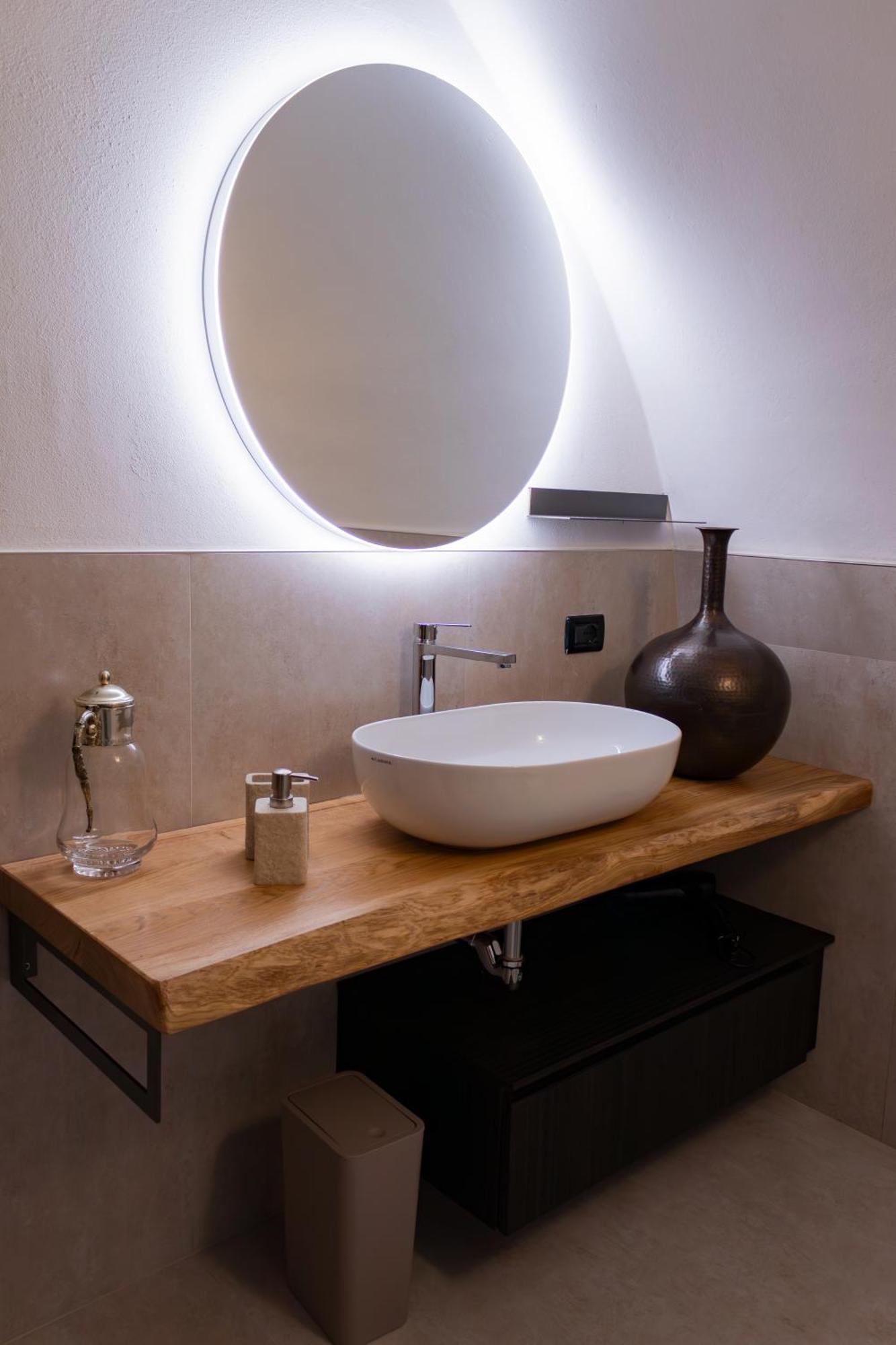 La Casa Sulla Roccia Hotel Pisogne Kültér fotó